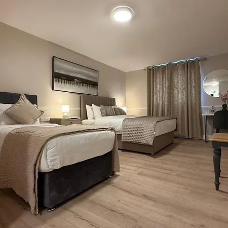 Tigh Mary Donals Bar & Rooms At Whitegates Otel