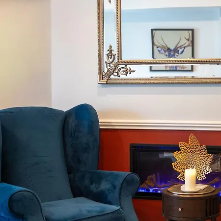 Tigh Mary Donals Bar & Rooms At Whitegates Otel Killarney